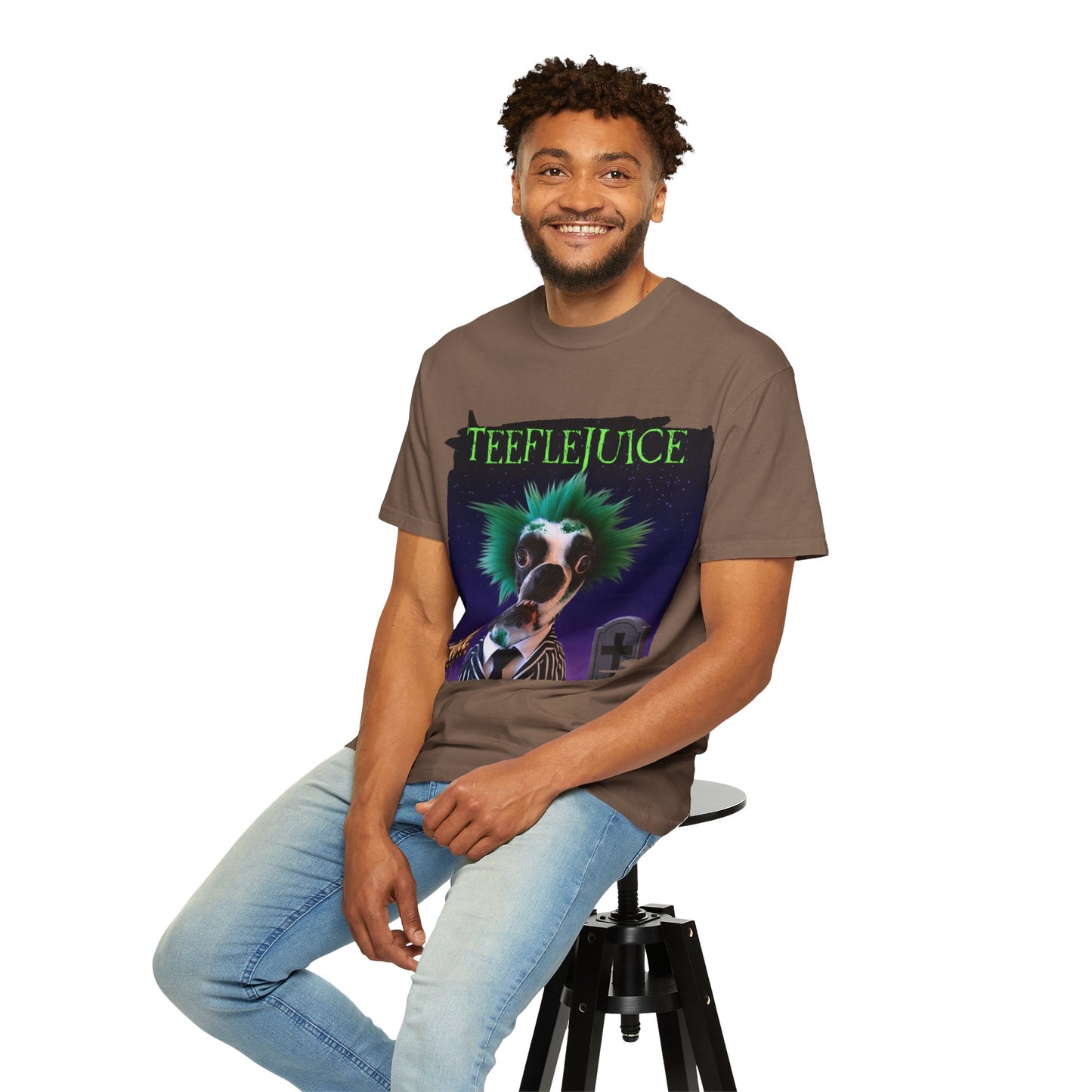 Teeflejuice Unisex T-Shirt: Stylishly Spooky Comfort